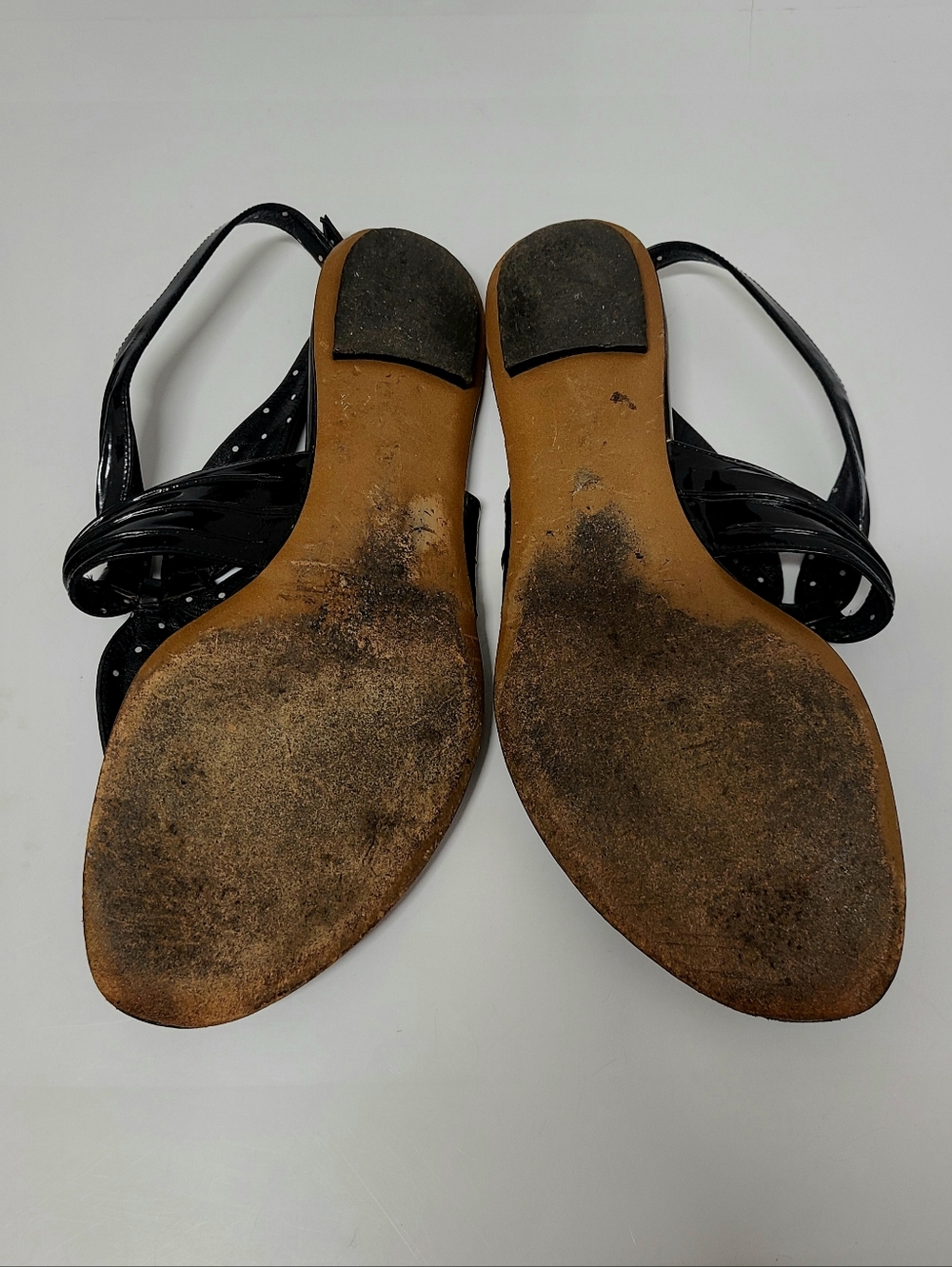 Moschino Vintage Black Patent Leather Wide T-strap Sandals Sz 7½-8 - Picture 5 of 7